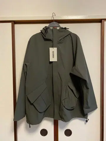 미사용 새상품 BASISBROEK NIPSEN 후드 자켓