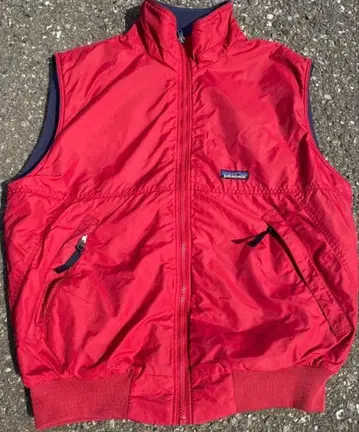 새상품급 Patagonia 레드 쉘드신틸라 베스트 90's