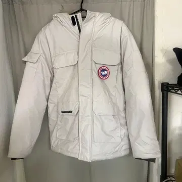 새상품급 STYLE&DENIM 화이트 다운 자켓 L 사이즈