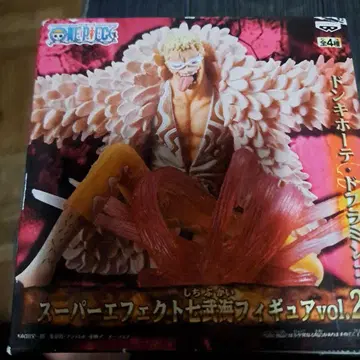 상자 하자 있음 원피스 칠무해 피규어 2 돈키호테 도플라밍고