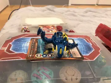 바쿠간 성 아쿠아스 카드 포함