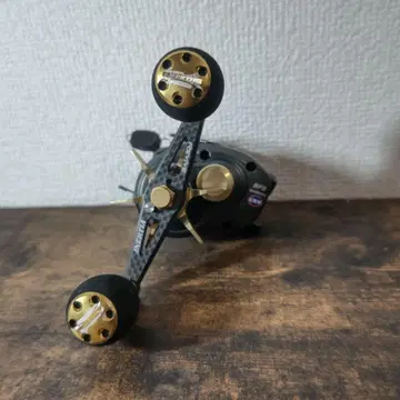 시마노 SLX BFS 커스텀 핸들 사양 베이트 릴