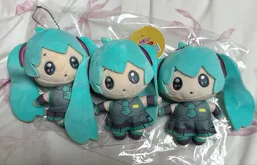 다이소 하츠네 미쿠 봉제 인형 키링 봉제 인형 100엔샵 3체 세트