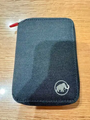 MAMMUT 마무트 지갑 블랙 코인 케이스 블랙