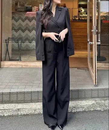 Royal party 벨트 부착 케이프풍 올인원 블랙