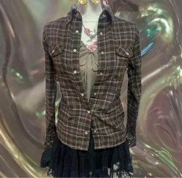 체크 무늬 긴팔 셔츠