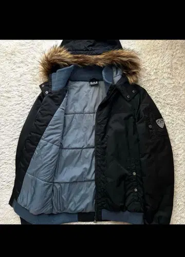 엠포리오 아르마니 EA7 다운 자켓