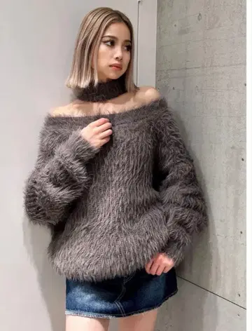 GYDA 오프숄더 샤기 초커 2WAY 니트탑