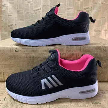 새상품 여성용 23.5cm 경량 통굽 에어솔 스니커즈 블랙 3906