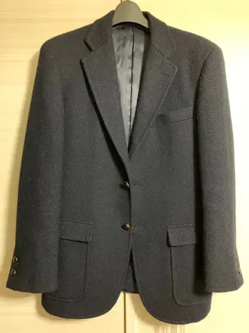 해리스 트위드 - 색상: 네이비 - 스타일: 테일러드 자켓