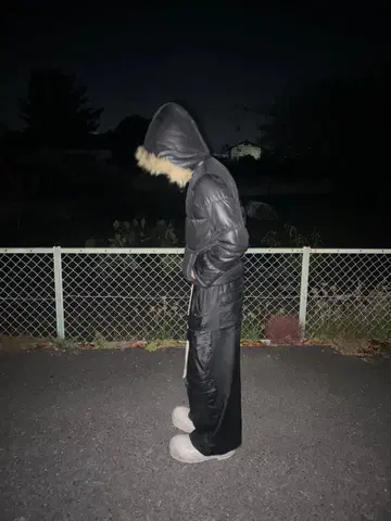 Y2K 퍼 달린 다운 자켓 헤이세이 갸루 남자 광택 짧은 기장 opium