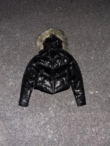 Y2K 퍼 달린 다운 자켓 헤이세이 갸루 남자 광택 짧은 기장 opium