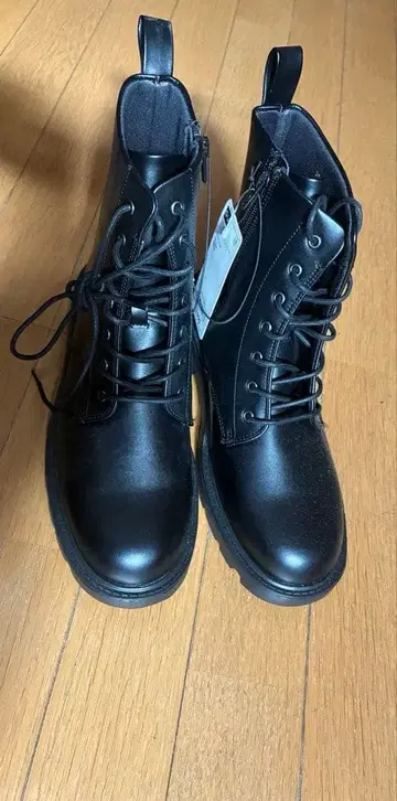 GU 라이트 볼륨 밑창 레이스업 부츠 블랙 L