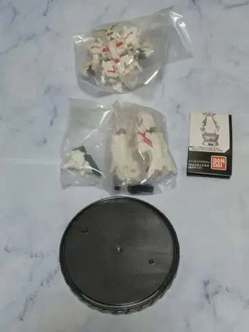 건담베이스 한정판 가챠 유니콘 건담 입상 레드