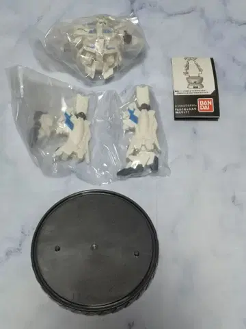 건담베이스 한정판 유니콘 입상 가챠