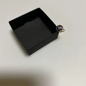 앤티크 에나멜 버튼 이어커프