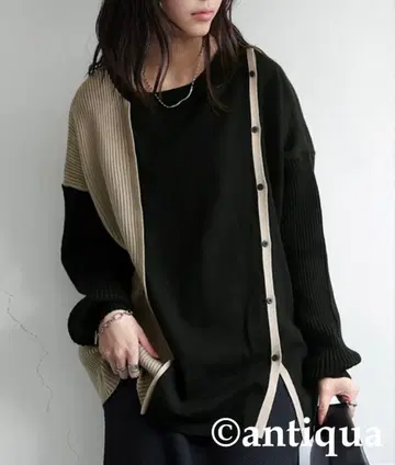 배색 절개 니트