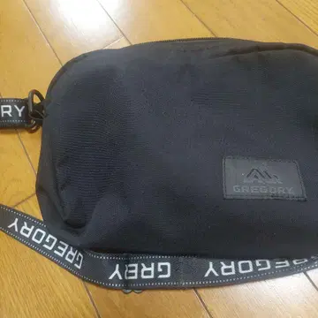 GREGORY 블랙 숄더백