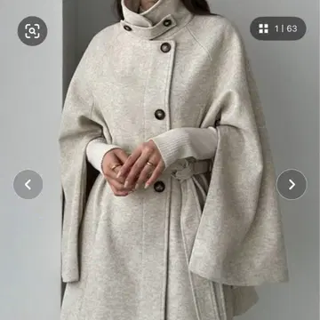 Louere 하이넥 미들 기장 코트 아이보리 medium