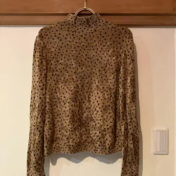 새상품 HANAE MORI 긴팔 스웨터 모크넥 스웨터 몰 계열 사용