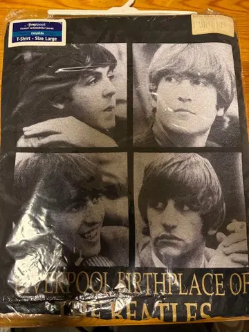 비틀즈 T셔츠 2벌 외 엽서, 도서, 지도 등