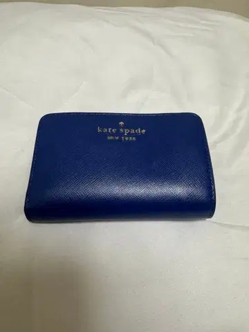 kate spade 이단 접이식 지갑 파랑