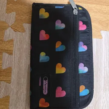 컬러풀 하트 무늬 카드 케이스