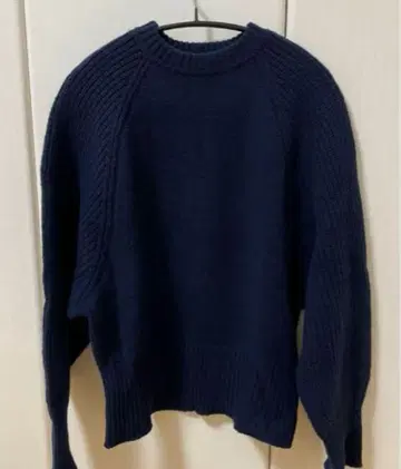 FRAMeWORK 네이비 긴팔 니트 스웨터