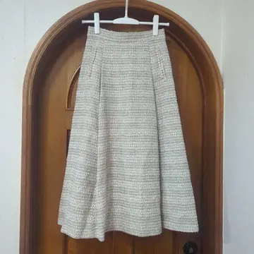 미착용 새상품 택 포함! 내추럴 뷰티 베이직 트위드 펄 스커트