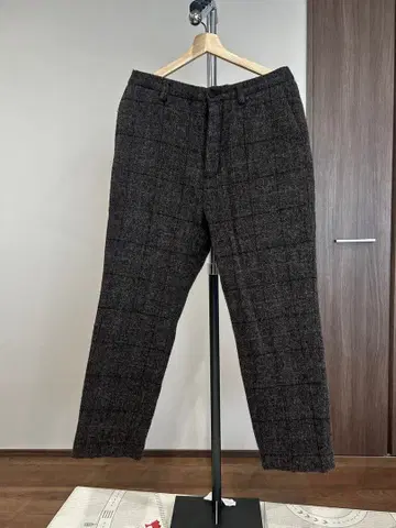 YAECA 체크 무늬 테이퍼드 팬츠 다크 그레이
