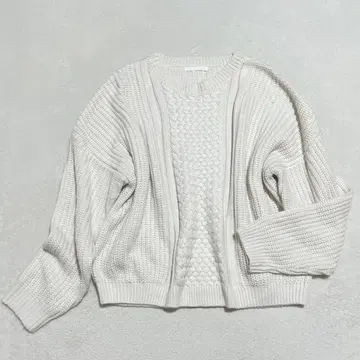 스핀스 케이블 니트 굵은 짜임 스웨터 페미닌 캐주얼 얇은 소재 F