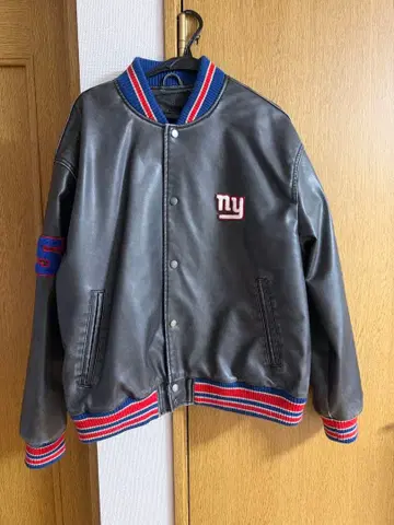 ZARA NFL 인조 가죽 봄버 자켓 L 사이즈 여성용/남성용