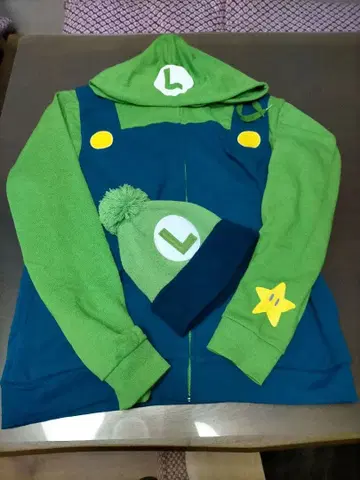 USJ 루이지 후드티 & 니트 모자