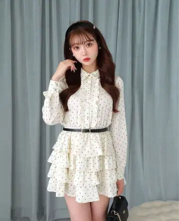 엠미에메 클래시컬 도트 티어드 원피스