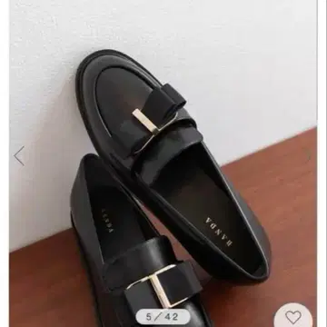 새상품급 RANDA 리본 부품 힐업 로퍼