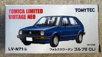 토미카 리미티드 빈티지 폭스바겐 골프 II CLi 1/64