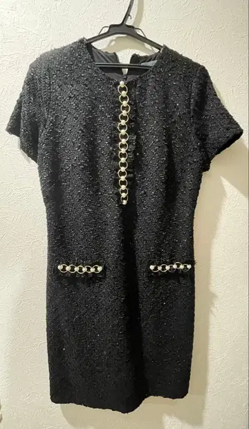 블랙 미니 원피스 반팔 펄 장식