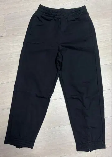 adidas 아디다스 블랙 조거 팬츠 맨투맨 소재