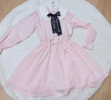 핑크 프릴 옷깃 리본 포함 원피스 위시미멜 산리오