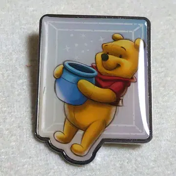 디즈니 푸우 핀 배지