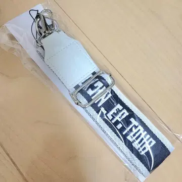 BTS 진 숄더 스트랩