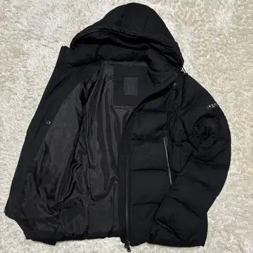 새상품급 TATRAS AGORDO 아고르도 다운 자켓 블랙 03