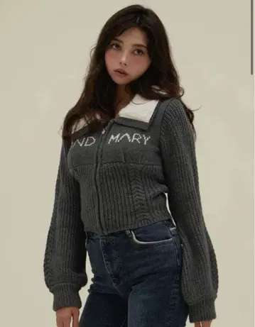 andmary Mary logo zip tops gray