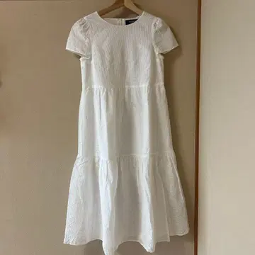 엠즈 그레이시 화이트 컬러 반팔 원피스