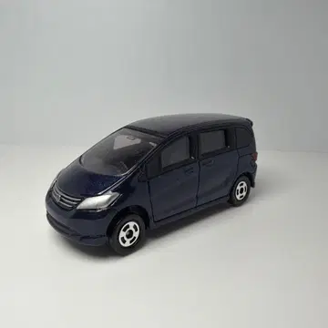 토미카 프리드 초대