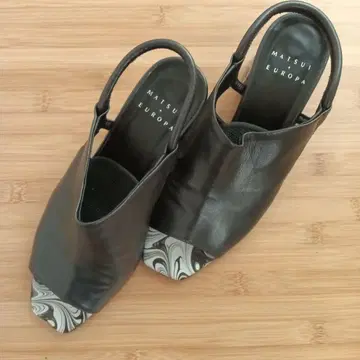 [선착순] MAITSUI EUROPA 블랙 샌들 22.5cm