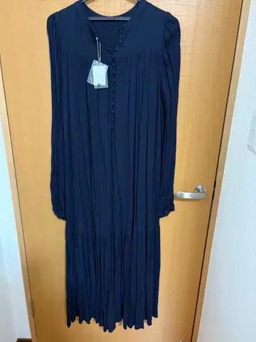 FREAK'S STORE 네이비 플리츠 맥시 드레스