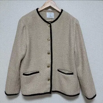 노카라 자켓 베이지 골드 버튼