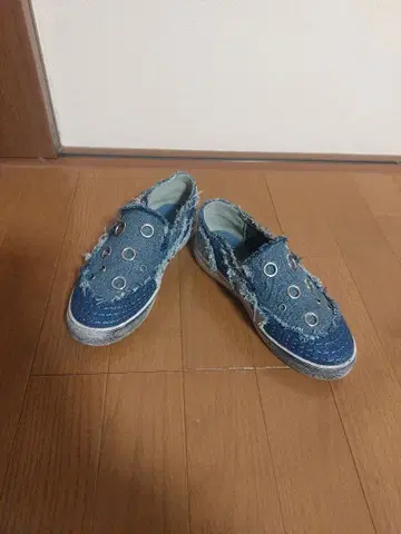 YELLO VENICE BEACH SNEAKERS 데님 슬립온 M 사이즈