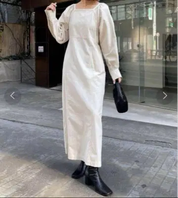 CAPRICIEUX LE'MAGE 스퀘어 퍼프 원피스 카프리슈